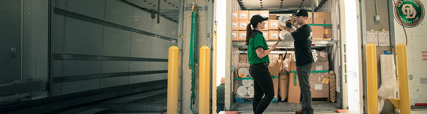 Expedited_MABD_hero_employee_freight_1400x375.webp
